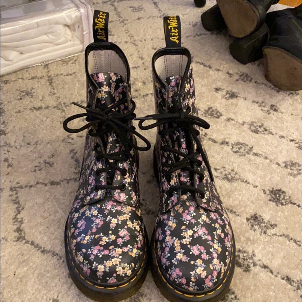 Floral Dr. Martens- never worn!!!
